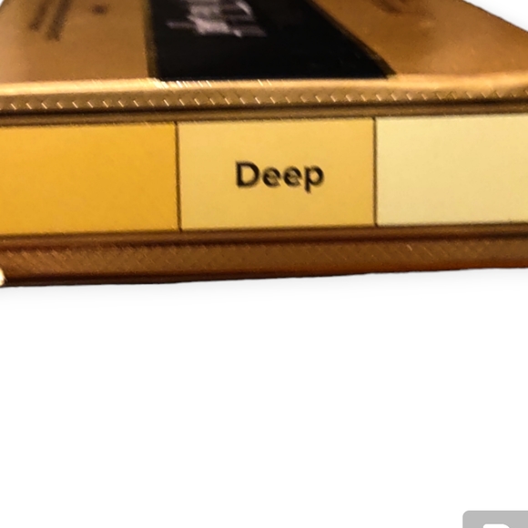 Too Faced Born This Way Turn Up The Light - Picture 4 of 4